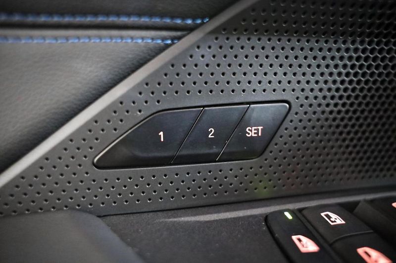 BMW i4 M60 xDrive - fotka 26 z 29