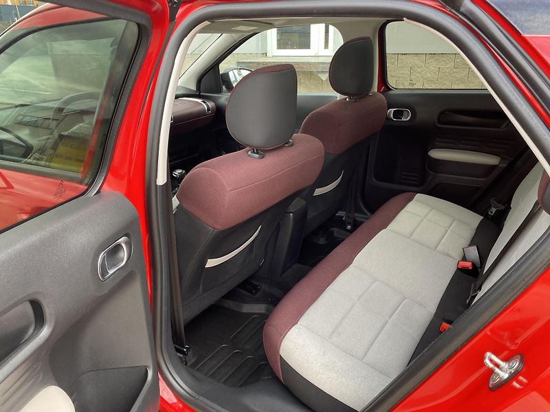 Citroën C4 Cactus (2019) 1,2 - PT - Panorama - fotka 17 z 48