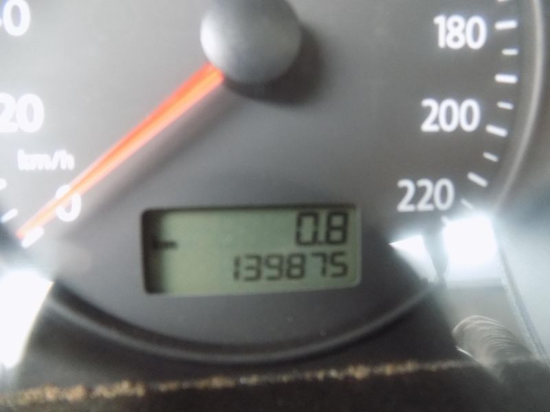 Volkswagen Transporter (2007) 2,5 96KW 7 MÍST SKLÁPĚČ  - fotka 21 z 56