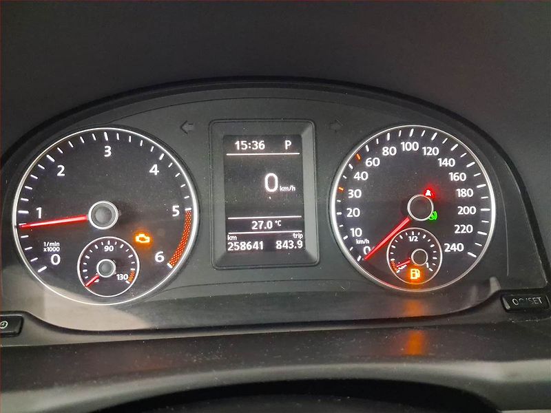 Volkswagen Touran (2015) 1.6 TDI, Automat, Tempomat - fotka 11 z 16