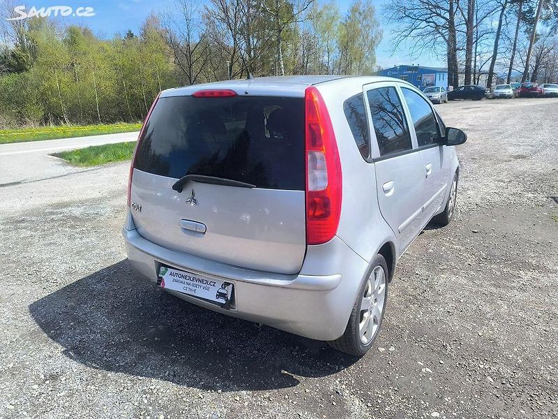Mitsubishi Colt 1,3 70KW,PĚKNÝ,140TKM,SERVISKA - fotka 3 z 19