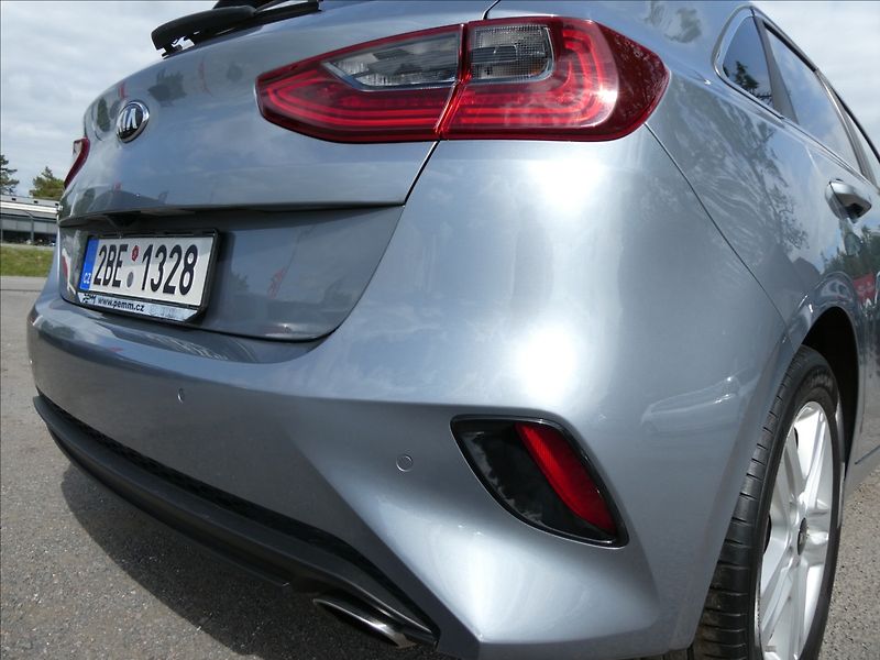 Kia Ceed 1,4 T-GDi 103kW EXCLUSIVE, ČR - fotka 10 z 42
