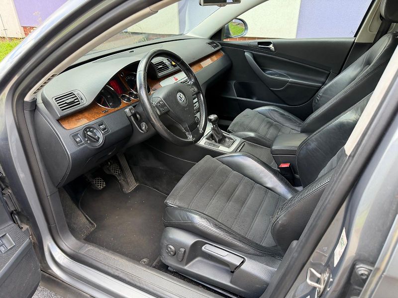 Volkswagen Passat 2,0 TDI 4x4 servis  - fotka 7 z 30