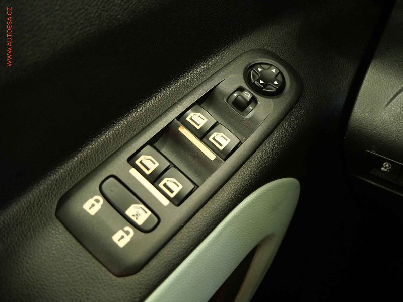 Citroën Berlingo (2019) 1.2T, 1.maj,ČR, Feel, AC - fotka 14 z 21