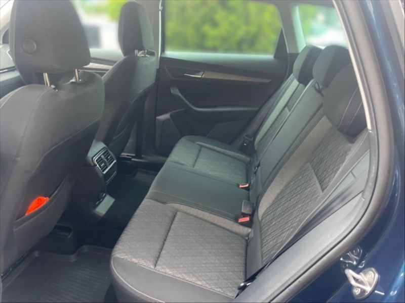 Škoda Karoq 2,0 TDI 85 Style - fotka 8 z 11