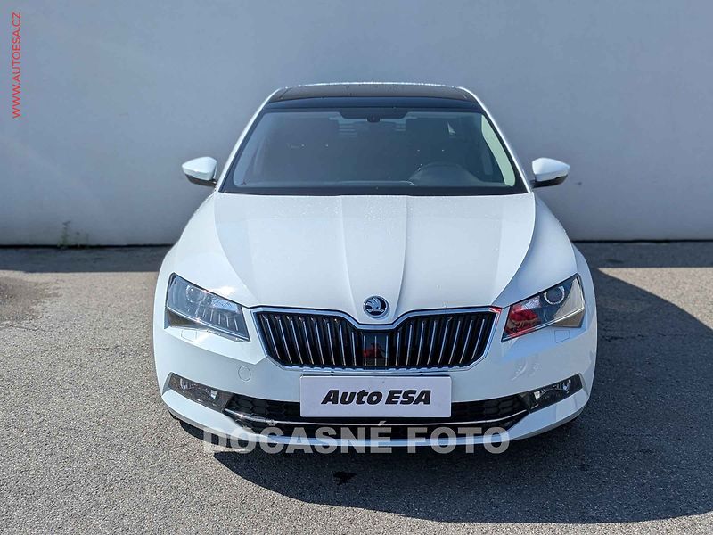 Škoda Superb (2016) 1.4TSi, Navi, bixen - fotka 2 z 16