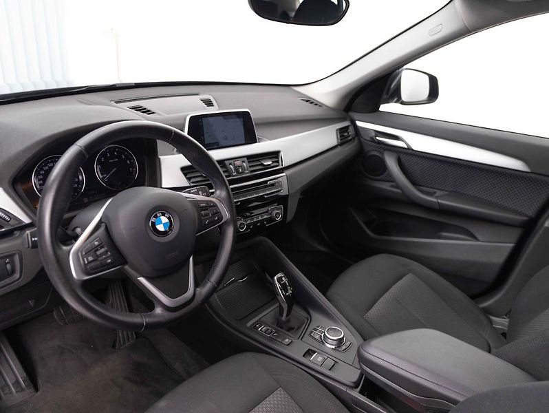 BMW Řada 2 X1 25i xDrive - fotka 11 z 22