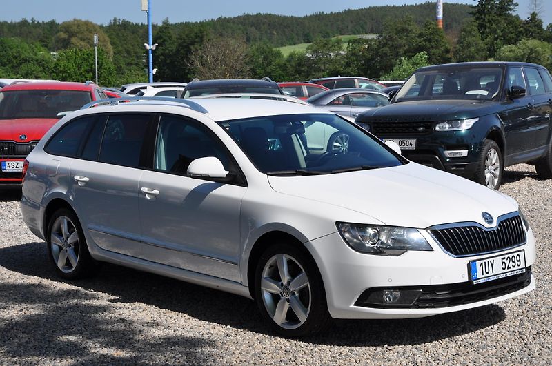 Škoda Superb II 2.0TDi  Dovoz CH  - fotka 2 z 17