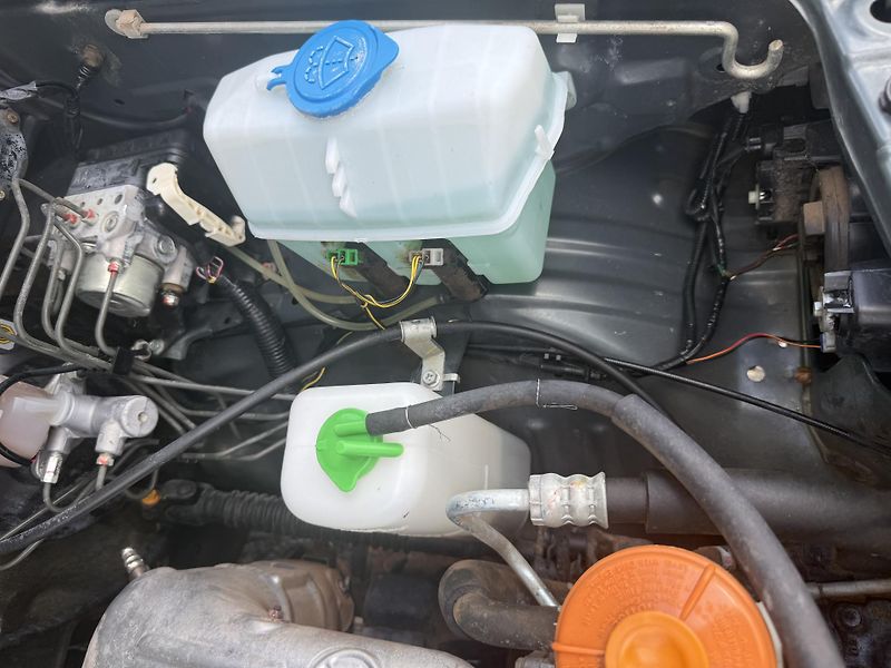 Suzuki Jimny 1,3i 4x4 63kW Tažné - fotka 19 z 21