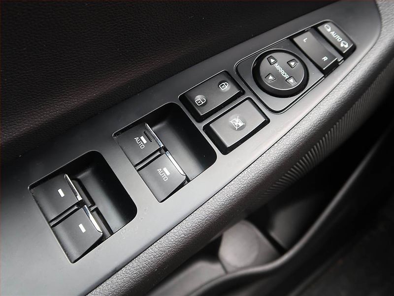 Hyundai Tucson (2019) Style 1.6 T-GDI - fotka 18 z 19