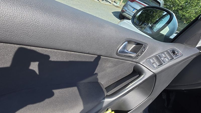 Volkswagen Tiguan 1.4TSi TREND FUN  BLUEMOTION  - fotka 22 z 37