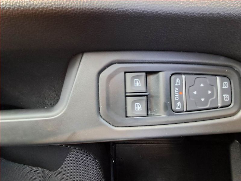 Renault Trafic (2026) 2.0 Blue dCi, Bus, 9Míst, ČR - fotka 15 z 16