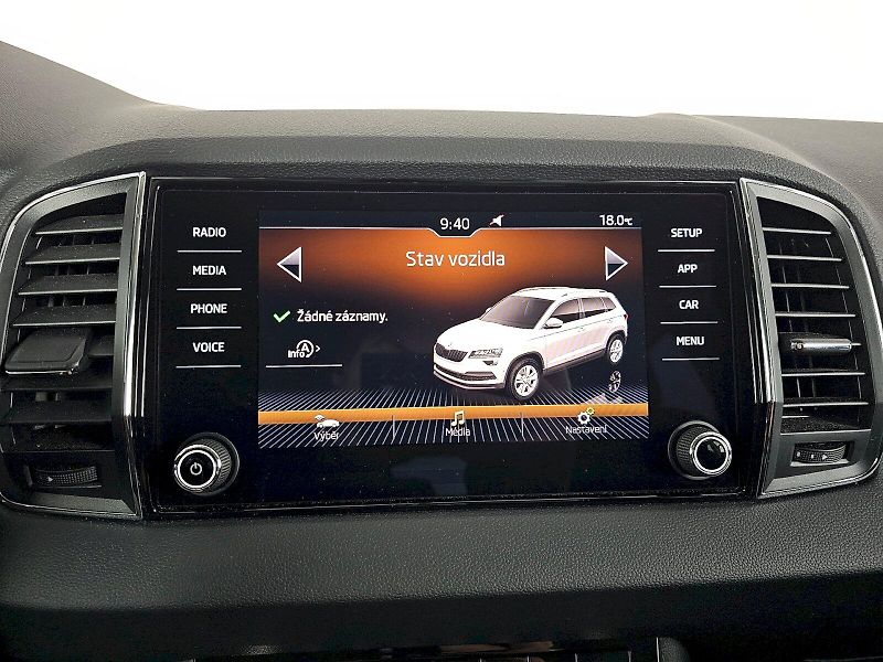 Škoda Karoq (2020) 1.5TSi 110kW Ambition Tažné - fotka 23 z 31