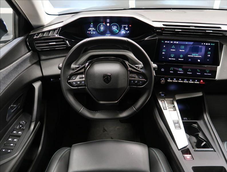 Peugeot 308 1,5 BlueHDi  AT ALLURE PACK ČR - fotka 11 z 39