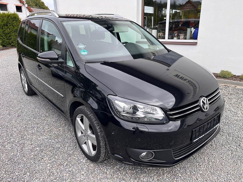 Volkswagen Touran (2012) 2.0 TDi Bi-Xenon , Top Stav - fotka 1 z 21