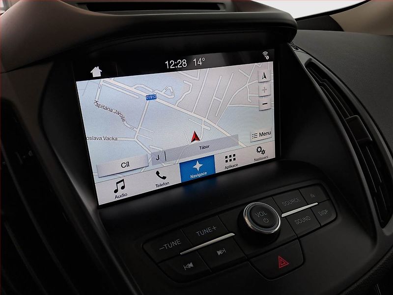 Ford Kuga (2017) Titanium 1.5 EcoBoost, ČR - fotka 13 z 20