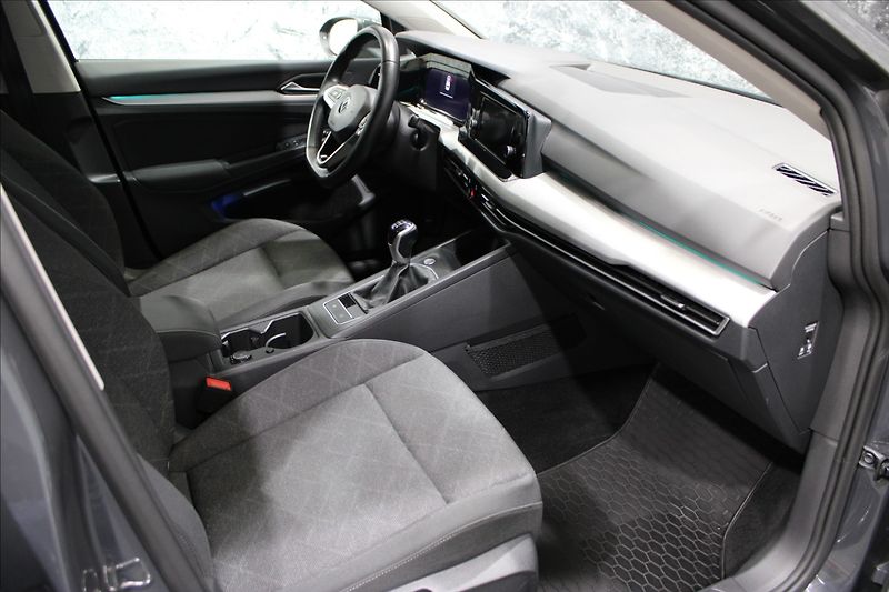 Volkswagen Golf 1,0 TSI Life CZ původ - fotka 11 z 33
