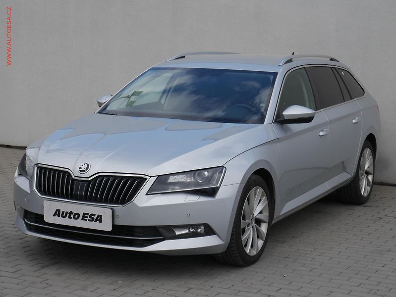 Škoda Superb (2018) 2.0 TDi 4x4, ČR, Style, DSG - fotka 3 z 21