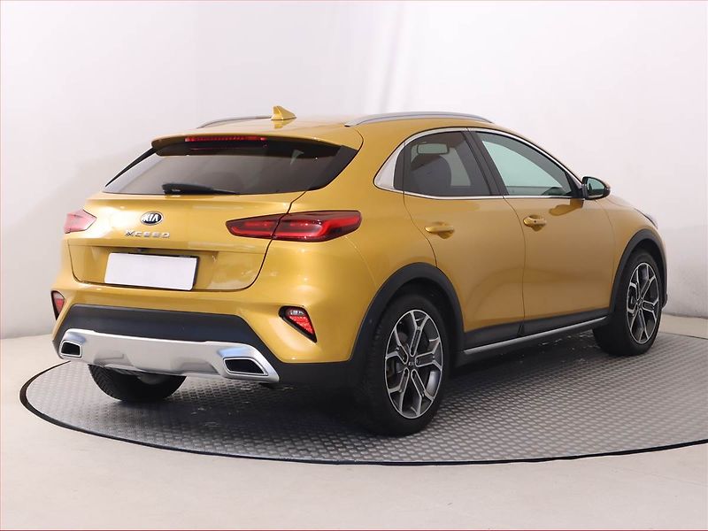 Kia XCeed (2021) 1.6 CRDi, Automat, Serv.kniha - fotka 5 z 20