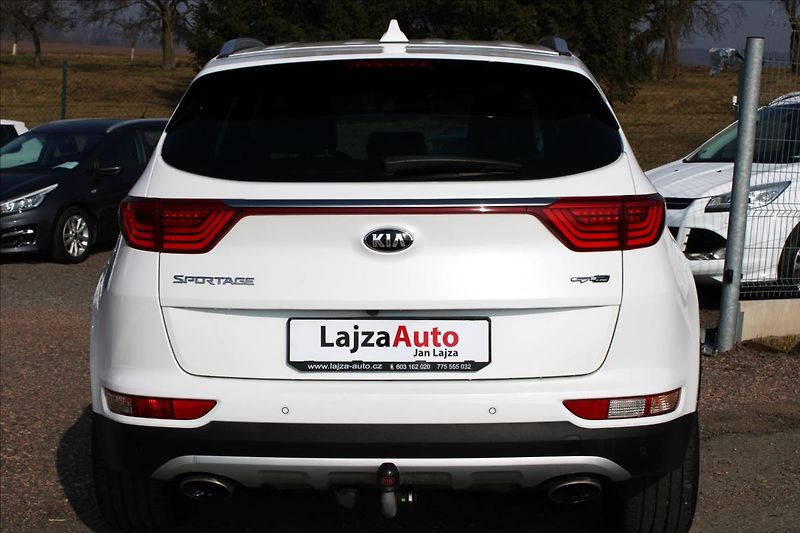 Kia Sportage 1,6 T-GDi 130kW 4x4 GT-line - fotka 7 z 45