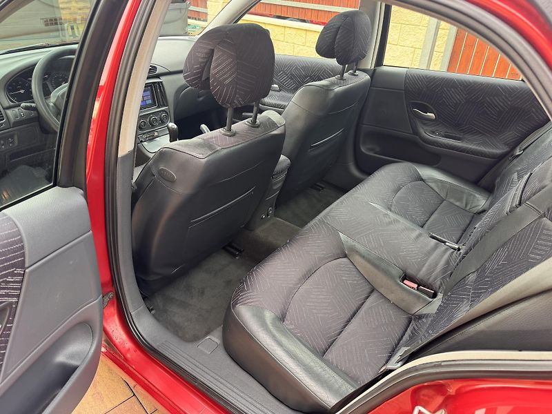 Renault Laguna 1.8i 88Kw Dynamique - fotka 12 z 17