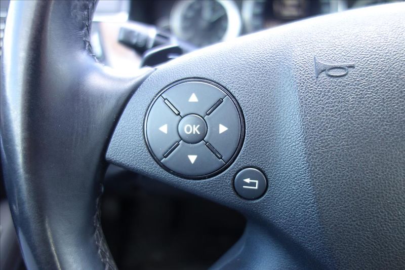 Mercedes-Benz Třídy E 350 CDi 195KW,ELEGANCE. - fotka 28 z 35