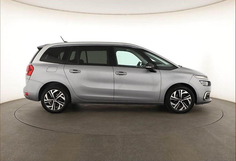 Citroën C4 SpaceTourer (2022) 1.5 BlueHDi, 7 míst, ČR,1.maj - fotka 6 z 22