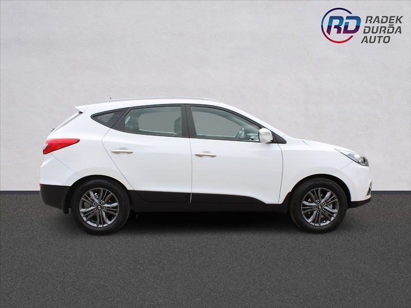 Hyundai ix35 1,7 CRDI  ČR,TRIKOLOR+,TAŽNÉ - fotka 4 z 28