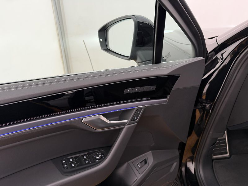 Volkswagen Touareg 3.0Tdi*1-MAJ*DPH*HUD*R-LINE* - fotka 10 z 45