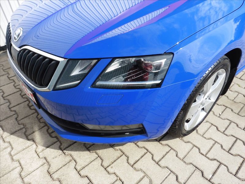 Škoda Octavia III Combi 2,0 TDI Navi, Led, T - fotka 13 z 15