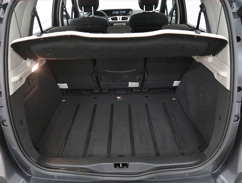Renault Scénic (2009) 1.9 dCi, Serv.kniha, Tažné - fotka 13 z 18