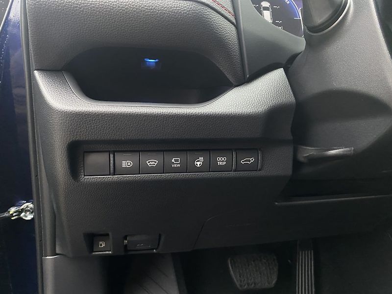 Toyota RAV4 2.5 Plug-in 185 Selection - fotka 15 z 23
