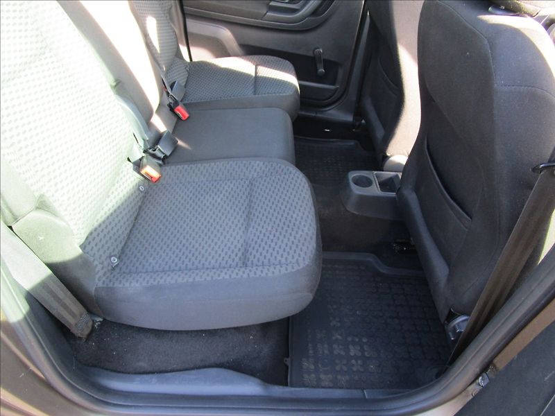 Škoda Roomster 1.4i 16V Ambition, Klima, 2. m - fotka 21 z 36