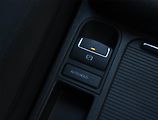 Volkswagen Tiguan (2010) 2.0 TDI, 4X4, ČR,1.maj - náhled 20