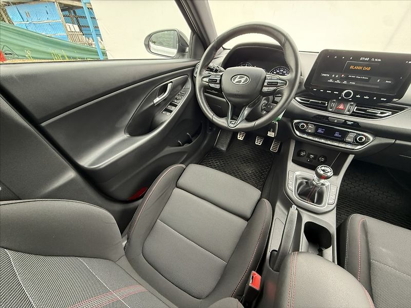 Hyundai i30 1,5 T-GDI 118kW N-Line - fotka 17 z 23