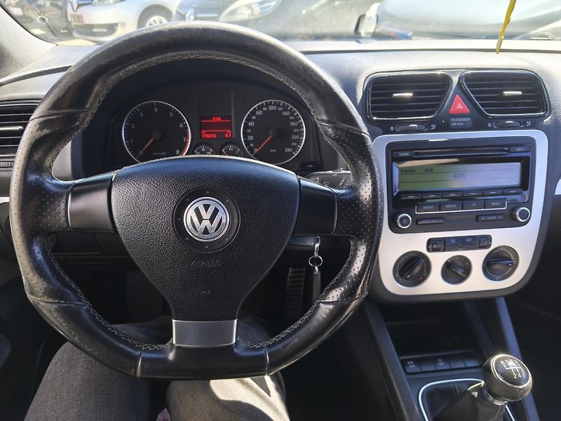 Volkswagen Scirocco (2009) 1,4TSi-Velký.servis-záruka!! - fotka 11 z 29