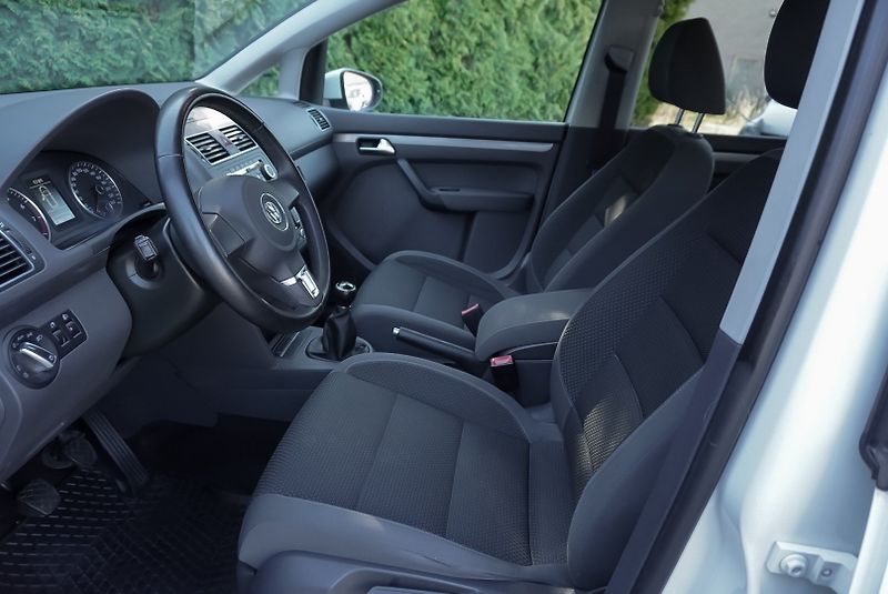 Volkswagen Touran 1.4 TSI 110kW CNG - fotka 20 z 27