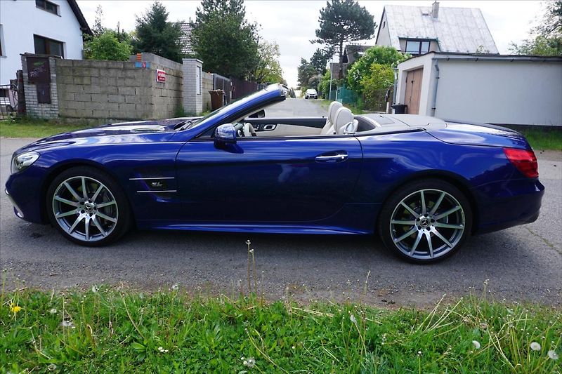 Mercedes-Benz SL 3,0 AMG Designo Edition Masáže - fotka 17 z 31
