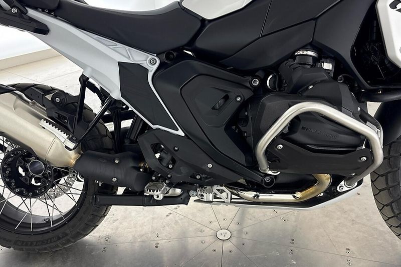 BMW R 1300 GS - fotka 5 z 13