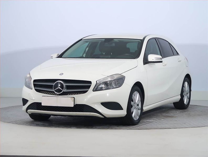 Mercedes-Benz Třídy A (2014) A 160 CDI, Serv.kniha - fotka 2 z 18