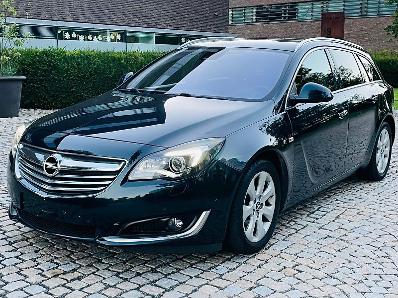 Opel Insignia 2.0CDTi MANUÁL KAMERA SERVISKA - fotka 3 z 46