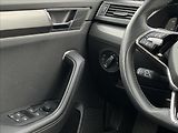 Škoda Superb 2,0 TDI DSG Combi Style Extra - náhled 15