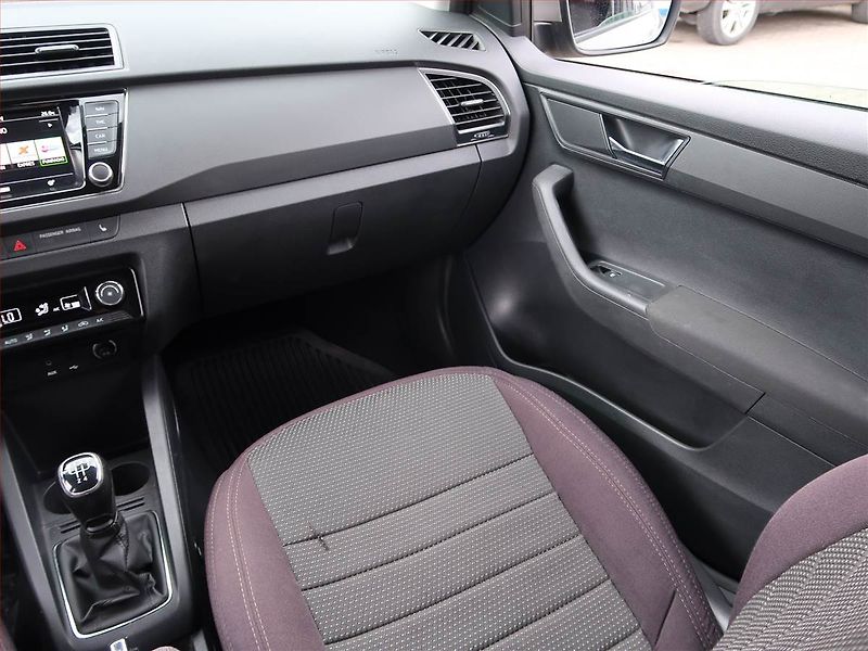 Škoda Fabia (2017) 1.4 TDI, Navi, Tempomat - fotka 8 z 18