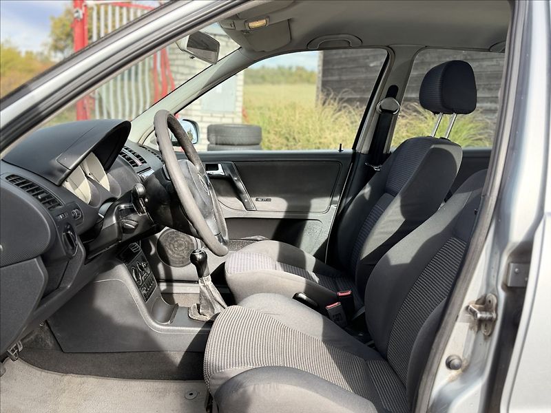Volkswagen Polo 1,4 TDI KLIMA - fotka 9 z 21