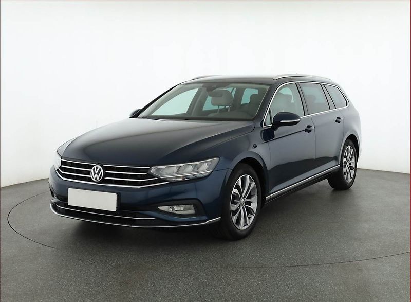Volkswagen Passat (2020) Elegance 2.0 TDI, Automat - fotka 2 z 19