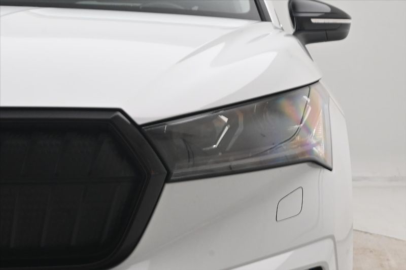 Škoda Enyaq iV 80 150kW SoH 94,5% Záruka a - fotka 31 z 32