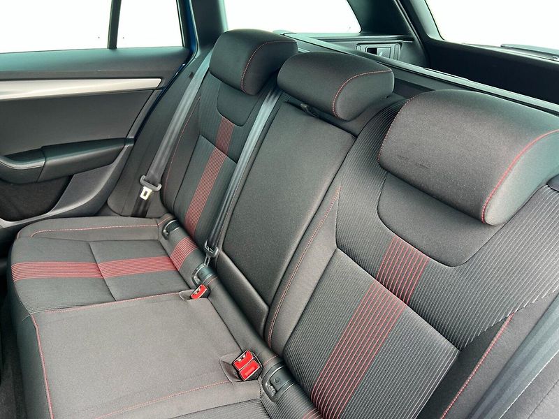 Škoda Octavia (2020) 1.5TSI 110kW Sportline! DSG! - fotka 17 z 34