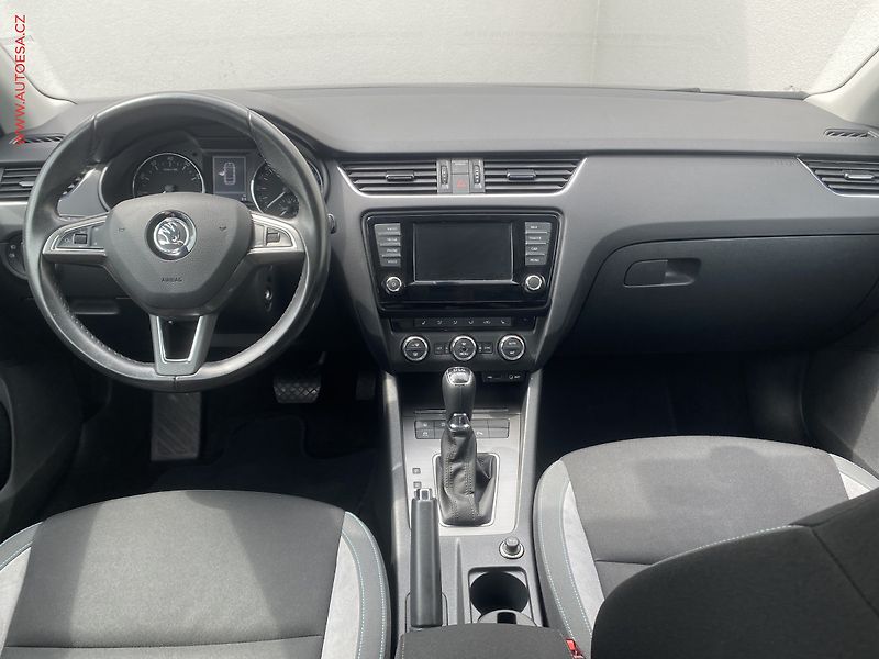Škoda Octavia (2016) 1.4 TSi, Joy, DSG, panor - fotka 8 z 18
