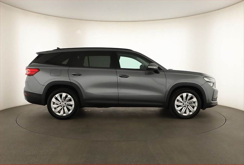 Škoda Kodiaq (2025) 1.5 TSI, Selection, FullLed - fotka 6 z 18