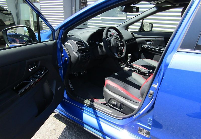 Subaru WRX STI (2018) Final Edition ČR zánovní stav - fotka 12 z 47